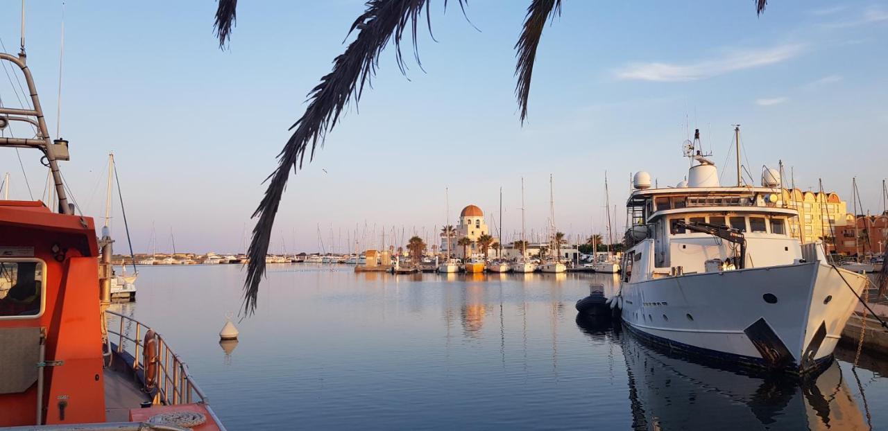 Gruissan-port-t2-2chambres-5pers-43m2-climatise-parking-valfred